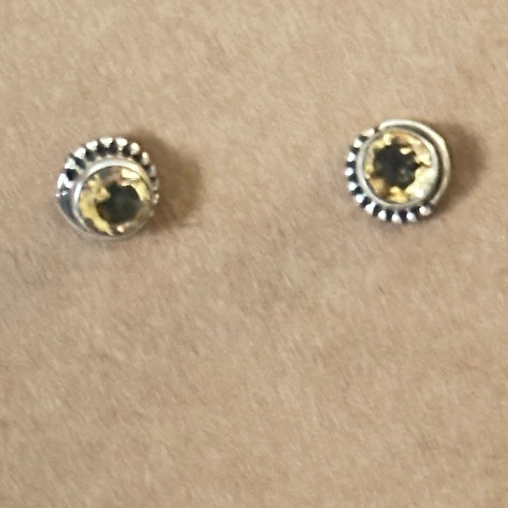 925 Sterling silver, Citrine stud earrings. NWOT genuine